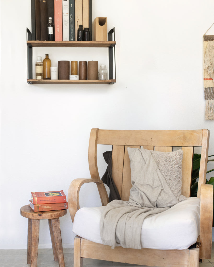 10 Stylish Ways to Use Floating Shelves in Your Living Room